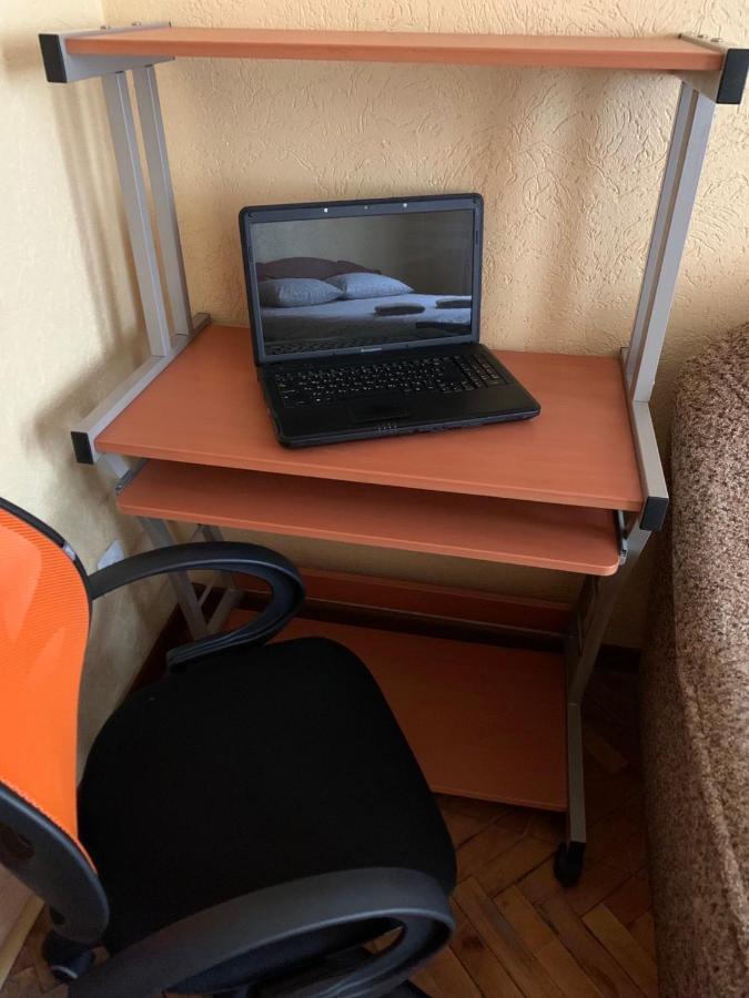 Apartment Studio Near Forum Львов Экстерьер фото